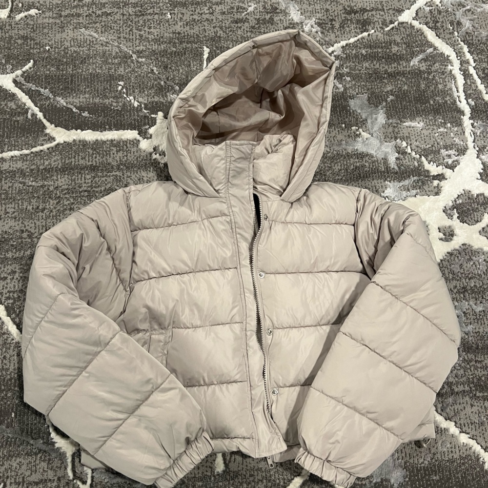 Forever 21 Cropped Puffer Jacket